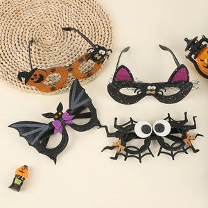 Set of 4 Halloween party glasses featuring glitter pumpkin, black cat, and bat designs
