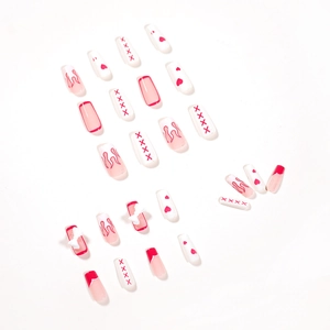 Faux ongles rose et rouge avec motifs flammes et nœuds, forme trapèze longue élégante
