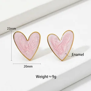 Boucles d'oreilles cœur en émail rose marbré avec bordure dorée, bijoux en inox