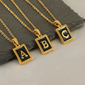 Colliers en acier inoxydable plaqué or 18k avec pendentifs carrés alphabet A, B, C
