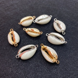 Ciondoli in conchiglia naturale con connettori oro e argento per gioielli fai-da-te