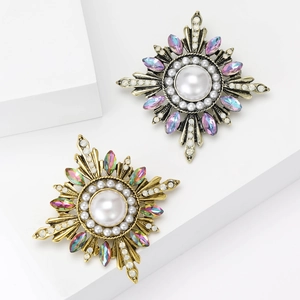 Vintage Baroque Sun Flower Brooch With Alloy Faux Artificial Pearl Rhinestones For Women Elegant Fashion Clothing Accessories