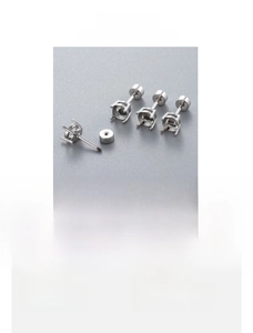 Detailed size chart for 0.8mm titanium steel screw earrings with 4 and 6 prong settings