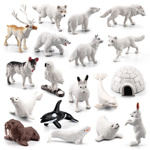 18-piece Arctic animal toy set including polar bear and husky figurines with igloo