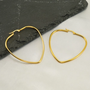 Minimalist 18K gold plated heart shaped stainless steel hoop earrings for women