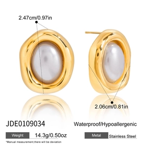 Detailed view of irregular 18K gold-plated oval resin pearl earrings with dimensions