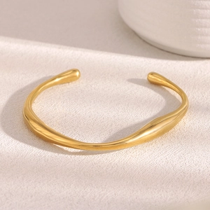 Irregular Twisted Bangle Stainless Steel 18K Gold Plated Minimalist Liquid Metal Style Open Cuff Jewelry For Women
