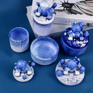 Set de cajas de almacenamiento de resina cilíndricas con patrones celestes y oso decorativo