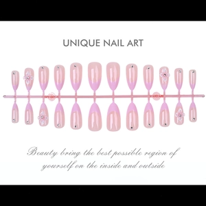 Set mit 24 rosa French Almond Press-on Nails mit 3D-Blüten und funkelnden Strasssteinen