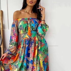 Elegant off-shoulder floral maxi dress with long sleeves and high slit in baroque style