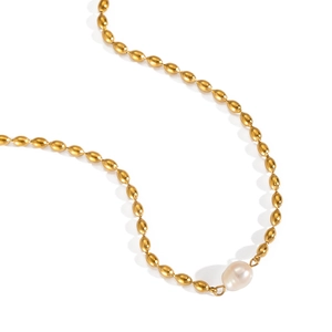 Detail of 18K gold-plated rice bead chain with a natural baroque freshwater pearl drop