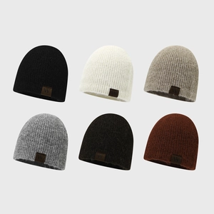 Bonnet Décontracté Unisexe en Mélange de Laine Tricoté Automne Hiver Chaud à Côtes Rayé Avec Patch en Cuir