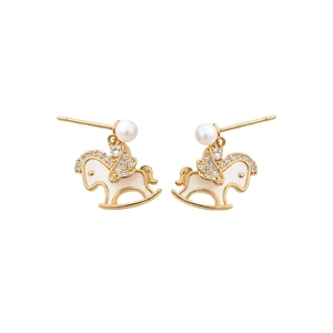 Boucles d'oreilles cheval à bascule plaquées or 14 carats avec perles et zircons