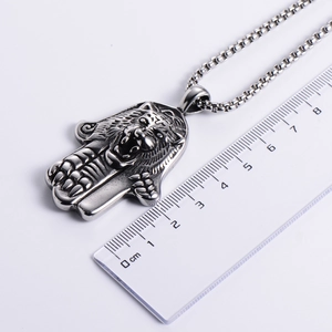 Pendentif main de Fatma et tête de lion en acier inoxydable avec règle de mesure
