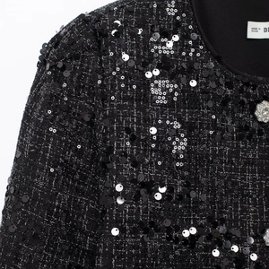 Elegante schwarze Tweed-Jacke für Damen mit glänzenden Pailletten und Perlen-Strassknöpfen