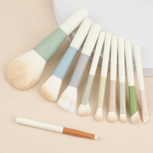 Nahaufnahme von 10-teiligem Make-up-Pinsel-Set mit Macaron-Griffen und weichen Faserborsten
