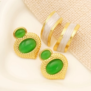 Vintage Cat Eye Stone Stud Earrings Stainless Steel 18K Gold Plated C Shape Shell Texture Waterproof Jewelry For Women