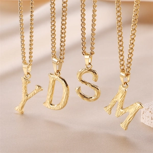 Stainless Steel Initial Letter Pendant Necklace Hammered Bark Texture Alphabet Capital Jewelry Gift Women Men Fashion