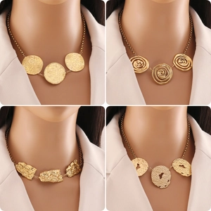 Geometric Irregular Metal Necklace Stainless Steel Hammered Texture Hollow Rose Flower Pendant Chic Jewelry For Women