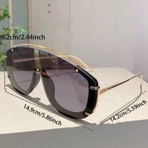 Detailed size chart for oversized shield sunglasses with dimensions in cm and inches