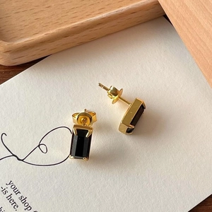 Minimalist 925 sterling silver stud earrings with rectangular black gemstone inlay