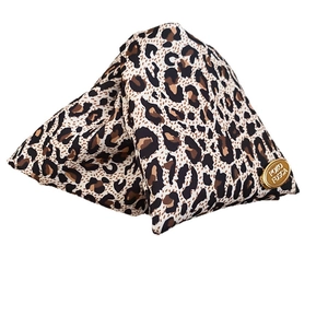 Vintage leopard print triangle shark hair claw clip with golden metal brand logo tag