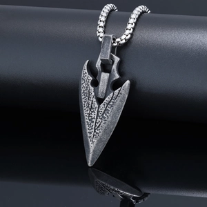 Men Nordic Viking Spearhead Pendant Necklace Retro Distressed Stainless Steel Arrowhead Jewelry Gift