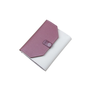 Short tri-fold women's wallet in purple and off-white faux leather with daisy buckle