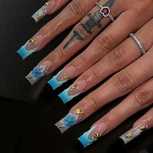 Press On Nails Blue Gradient French Medium Long Coffin False Nails With 3D Flower Shell Starfish Artificial Pearl Decor For Women