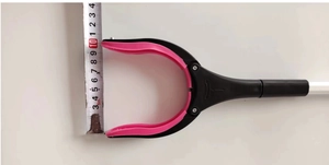 Detailed measurement showing the 10cm opening of the foldable trash picker grabber tool