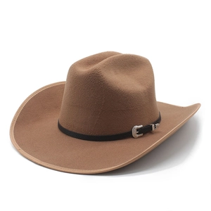 Chapeau de cowboy classique en feutre marron avec large bord et boucle métallique vintage