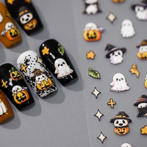 3D-Relief Halloween Nagelaufkleber mit Geistern, Kürbissen und Zaubererhüten