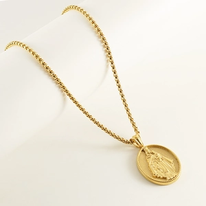 Collana in acciaio inossidabile placcato oro 18k con ciondolo religioso ovale della Vergine Maria