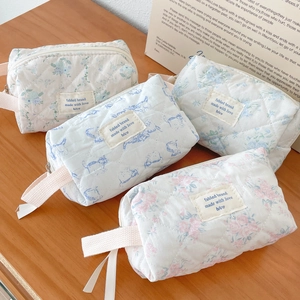 Floral Quilted Makeup Bag Cotton Cosmetic Pouch Zipper Storage Organizer Travel Toiletries Wrist Handle Bag For Women