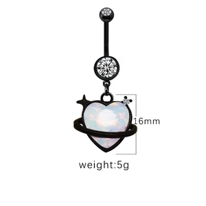 Détail du piercing nombril opale cœur et lune zircon, taille 16mm et poids 5g