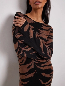 Robe courte en maille ajustée avec imprimé léopard et manches longues pour femmes