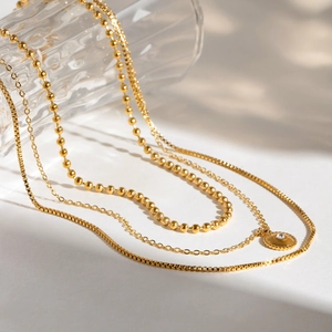 Multilayer gold stainless steel beaded chain necklace with round diamond pendant