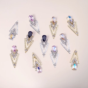Alloy Nail Art Charms With Rhinestone Water Drop V Shape Arrowhead Design Decoration Accessories For Manicure DIY