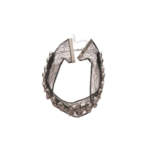 Collier ras du cou gothique en dentelle noire avec cristaux gris et chaîne argentée réglable