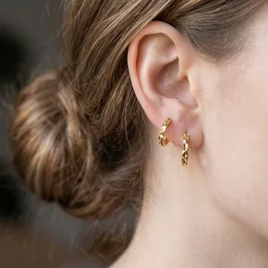 Minimalist S925 sterling silver gold hoop earrings with textured diamond-cut pattern