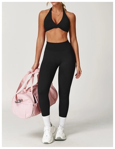 Ensemble de yoga noir pour femme avec brassière dos croisé et legging taille haute