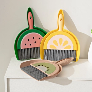 Mini Desktop Broom And Dustpan Cute Cartoon Fruit Pattern Plastic Cleaning Tool For Office Keyboard Drawer