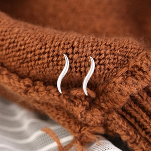 Minimalist S925 sterling silver S-shaped wave earrings with polished silver finish