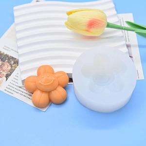 Cartoon flower silicone mold for DIY aromatherapy gypsum and smiley face resin crafts