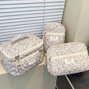 Floral Quilted Cotton Cosmetic Bag Portable Travel Toiletry Pouch Organizer For Women Large Capacity Makeup Storage Case
