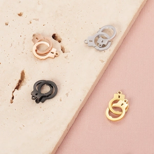 Handcuff Pendants 304 Stainless Steel Interlocking Charms Mirror Polished Jewelry Making DIY Accessories Fashion Style