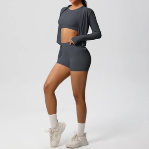 Set yoga 3 pezzi grigio scuro con reggiseno sportivo, pantaloncini e giacca zip