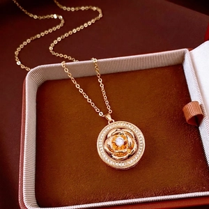 Vintage Copper Necklace For Women Light Luxury Zircon Flower Pendant Animal Heart Star Adjustable Retro Jewelry Gift