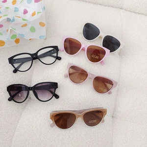 Kids Sunglasses UV400 Protection Cat Eye Retro Style Jelly Color Resin Girls Boys Fashion Accessory