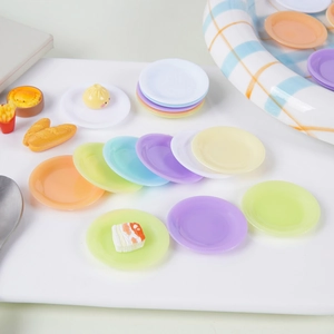 Assiettes miniatures de 3,5 cm colorées en plastique pour accessoires de cuisine DIY
